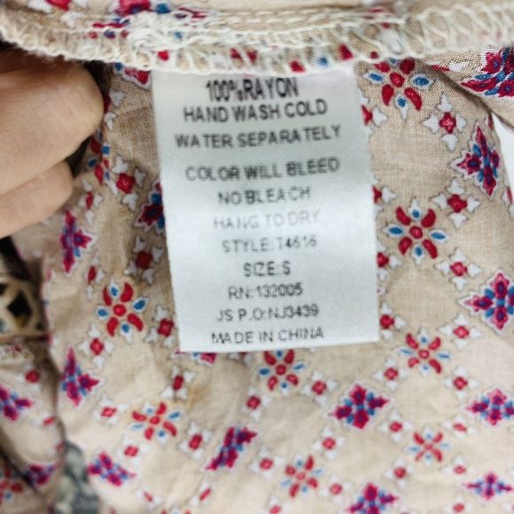 Entro Boho Hippy Embroidered Sleeveless Blouse Size Small Women’s - Picture 7 of 7